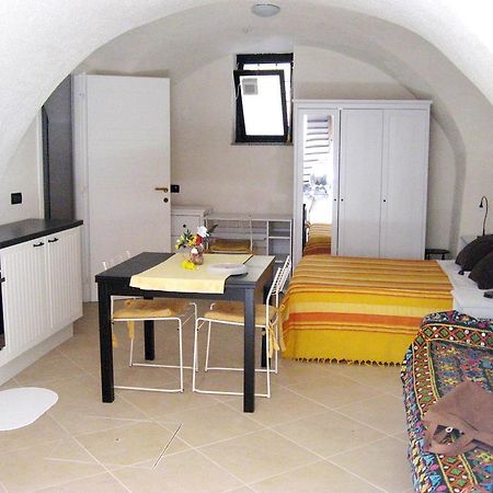 Nino Bixio Apartment Riva Ligure Exterior foto